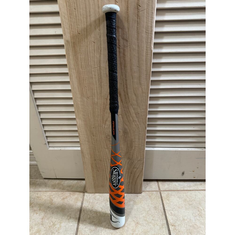 Louisville Slugger Baseball Bat YBAR152 28", 16oz, 2 1/4 Barrel Diameter USED